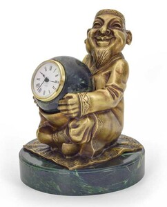 Скульптура с часами «Бабай» из бронзы