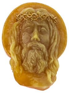 Статуэтка из янтаря "Иисус"
