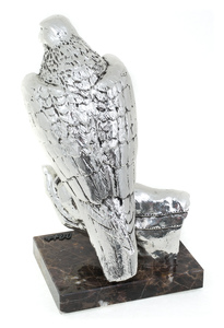 Статуэтка "Сокол на руке" посеребрение (Silver falcon on hand)