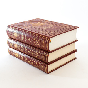 Книга в кожаном переплете "Библия", 3 тома (иллюстрации Доре)