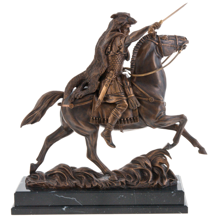 Авторская скульптура из бронзы "Римский воин"
