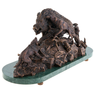 Авторская скульптура из бронзы "Охота на кабана"