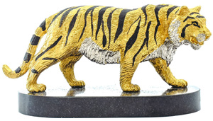 Тигр на подставке малый (долерит)