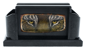 Карандашница "Взгляд тигра" (фрагмент бивня мамонта)
