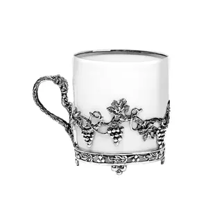 Кофейный набор из серебра и фарфора "Виноград": ложка, чашка с чернением