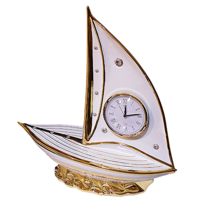 Часы "Парусник" (белые с декором золотого цвета)