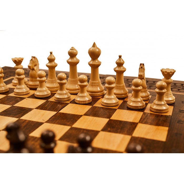 Шахматы из ценных пород дерева "Багрдатидская Армения" резные