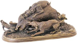 Скульптура бронзовая "Кабан, затравленный собаками"