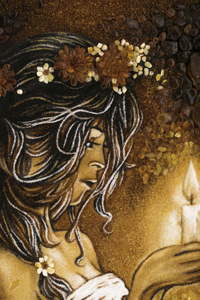 Картина из янтаря "Девушка со свечой"