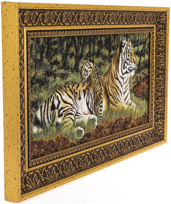 Картина из янтаря "Тигрица"