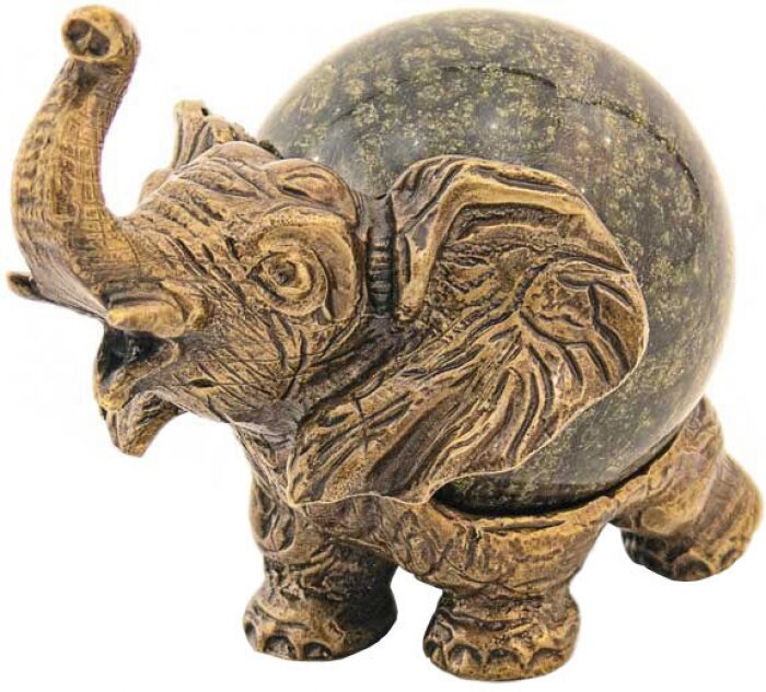 Скульптурная композиция из бронзы "Слон с шаром №5"
