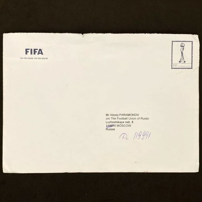 Поздравительное письмо от FIFA с факсимиле автографов Йозефа Блаттера и Жерома Вальке, адресованное Алексею Парамонову