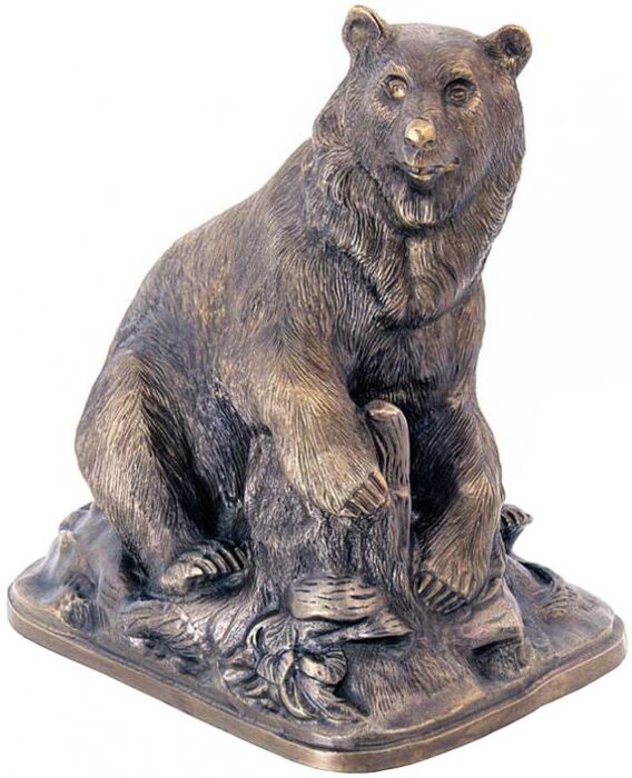 Скульптура бронзовая "Медведь на пне"