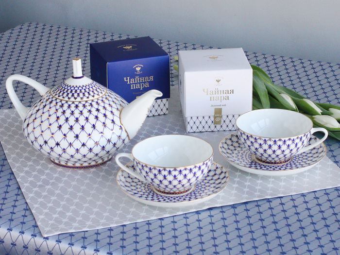 Tea set "Domed" with a pattern of "Cobalt net" for 6 persons (14 items)