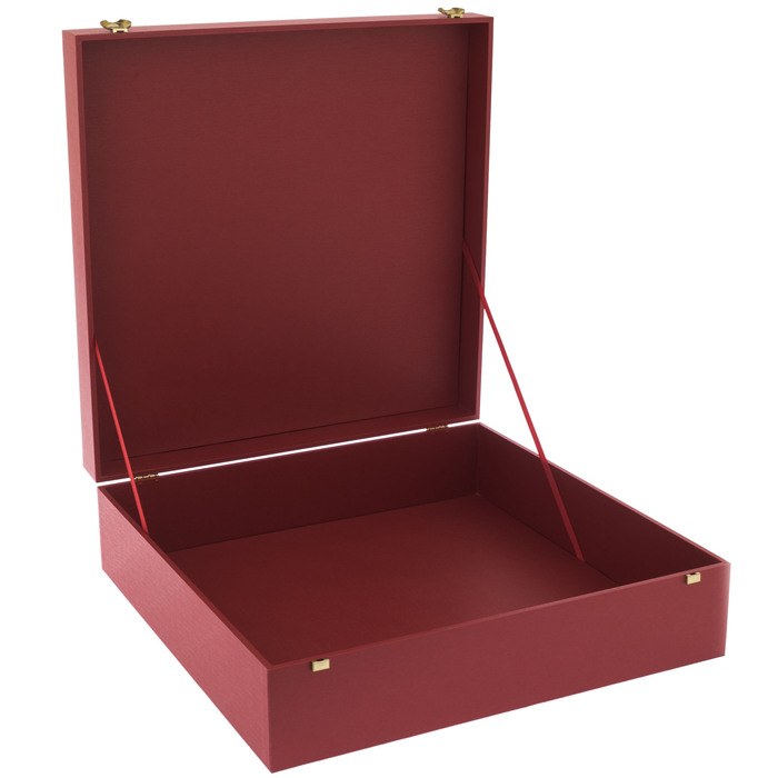 Коробка подарочная с фурнитурой 50х50х15см красная