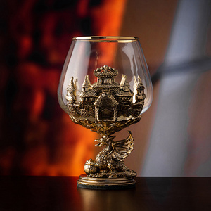 Набор из 2-х бокалов для коньяка "Дракон на шаре" в деревянной шкатулке