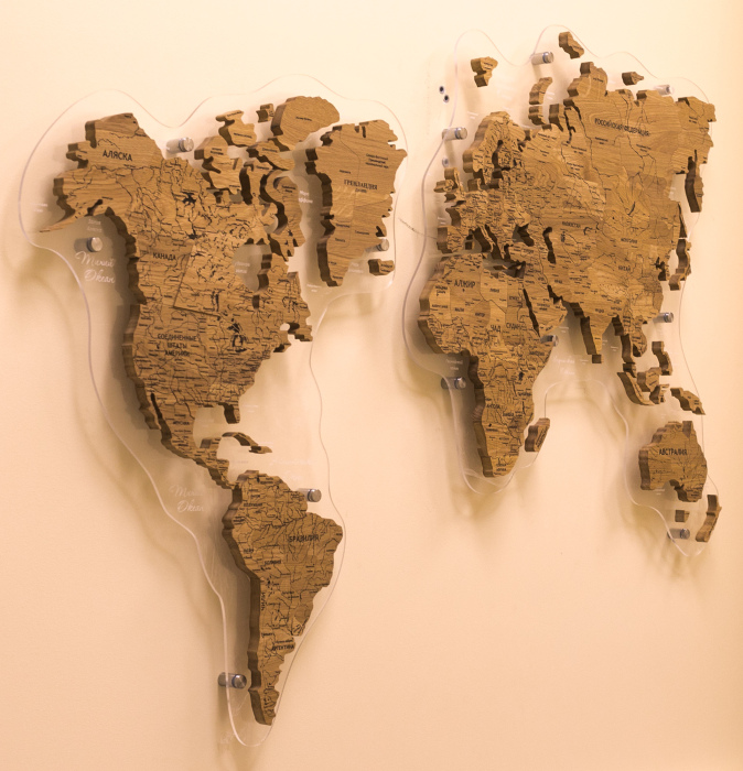 Карта мира из массива дуба, на заказ