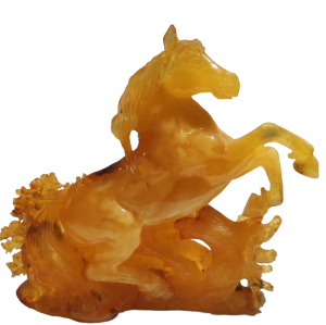 Статуэтка из янтаря "Конь"