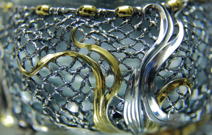Коллекция из серебра "Золотая рыбка" с подстаканником, ложкой и салфетницей
