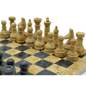 Подарочные шахматы из ракушечника и мрамора "Классик"