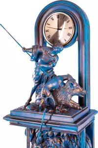 Часы из бука "Охота" голубые