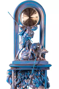 Часы из бука "Охота" голубые