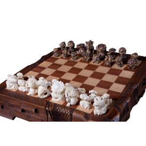 Шахматы из бивня мамонта "Чужие"