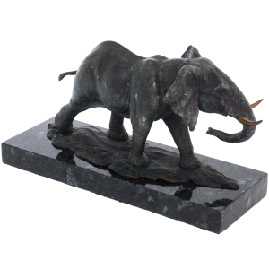 Авторская скульптура из бронзы "Слон"