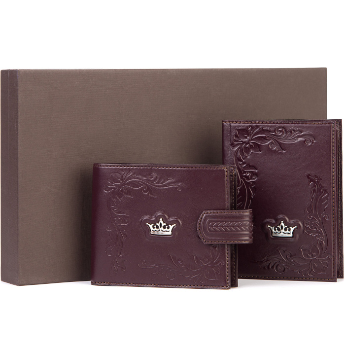 Набор из обложки на паспорт и кошелька "Королева" с серебряными накладками, в футляре