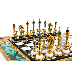 Шахматы из мрамора, долерита, малахита и кахолонга "Королевские"