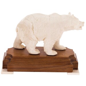 Скульптура  из бивня мамонта "Медведь"