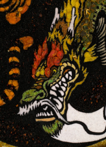 Декоративное панно из янтаря "Тигр с драконом"