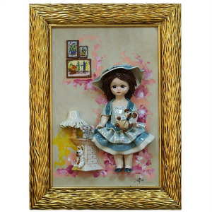 Картина прямоугольная "Кукла стоящая у тумбочки"