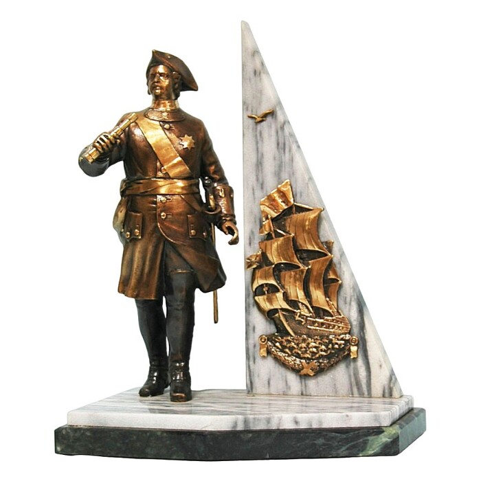 Статуэтка бронзовая "Основатель флота"