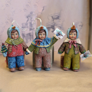 Набор коллекционных елочных игрушек из ваты ручной работы "Снеговики" 3шт