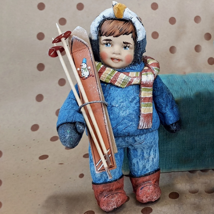 Коллекционная елочная игрушка из ваты ручной работы "Лыжник"