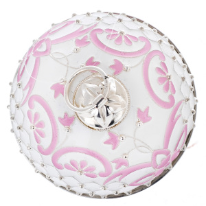 Ювелирный елочный шар "Белая сетка" с розовой вставкой