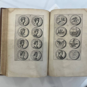 Книга «Рассуждения о старинных медалях и гравюрах, преимущественно римских». Антуан Ле Пуа, Париж,1579 год