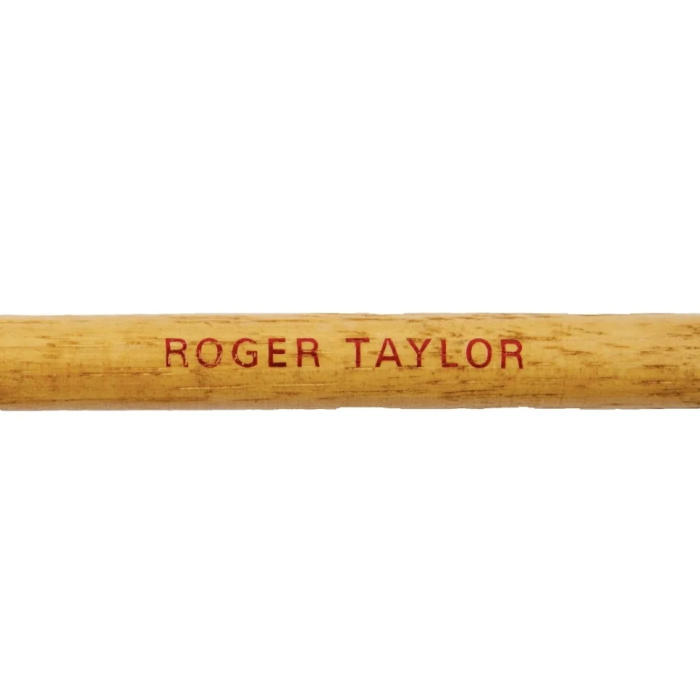 Барабанная палочка из личной коллекции барабанщика рок-группы Queen Роджера Тейлора