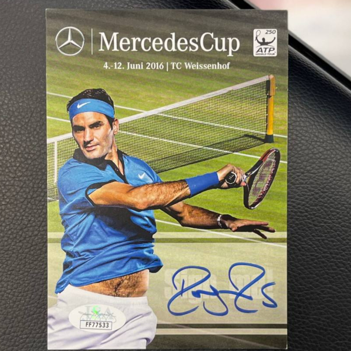 Фото с автографом теннисиста Роджера Федерера