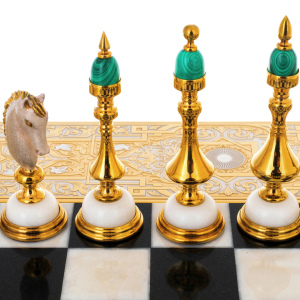 Шахматы из белого мрамора, долерита и малахита "Королевские" Златоуст