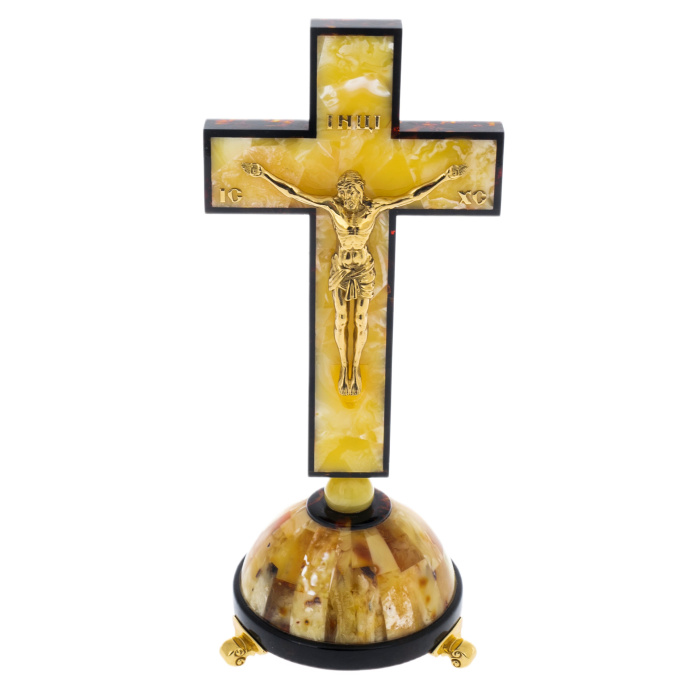 Крест из янтаря "Распятие" на подставке