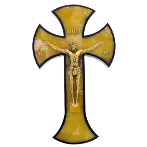 Крест из янтаря и красного дерева "Распятие", бабочка