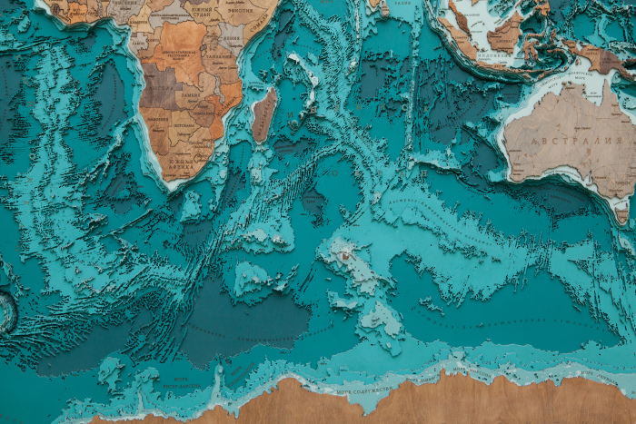 Карта деревянная многослойная "Карта Мира №5 Премиум" на заказ