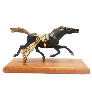 Статуэтка из бронзы "Конь-скакун" на подставке из бука