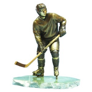 Статуэтка из бронзы и мрамора "Хоккеист"