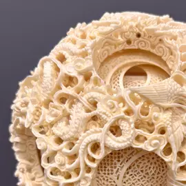 Композиция из бивня мамонта "Обращение к восходящему солнцу"