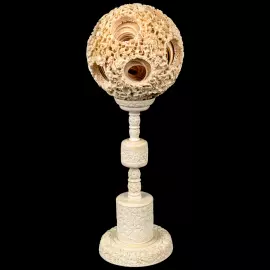 Композиция из бивня мамонта с кантонским шаром "Дракон в цветах"