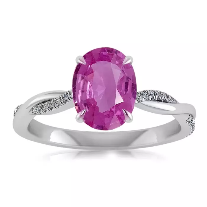 Розовый необработанный сапфир из Мадагаскара 2.60 карата – 10x8 мм