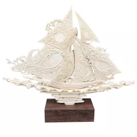 Высокохудожественная скульптура из бивня мамонта "Ветер перемен"